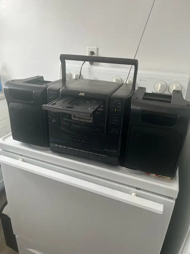 JVC Portable CD Changer System PC-XC20402835177063720963