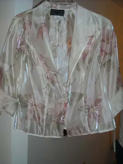 ROBES CHICS-MARIAGE-GRADUATION, View more