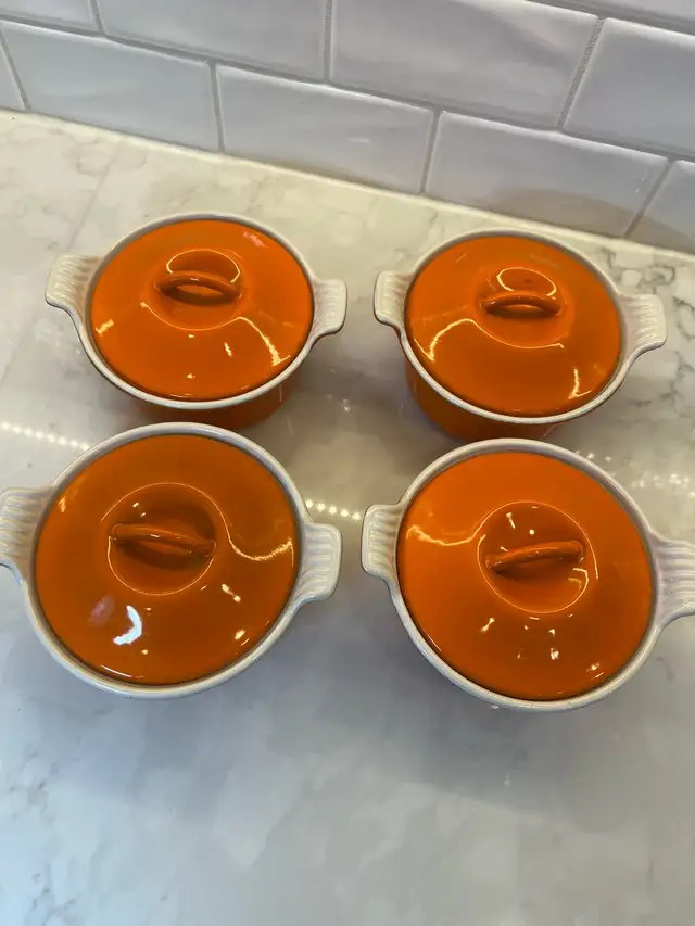 Le Creuset Mini Cocotte Set - Orange in Kitchen & Dining Wares in Calgary - Image 8