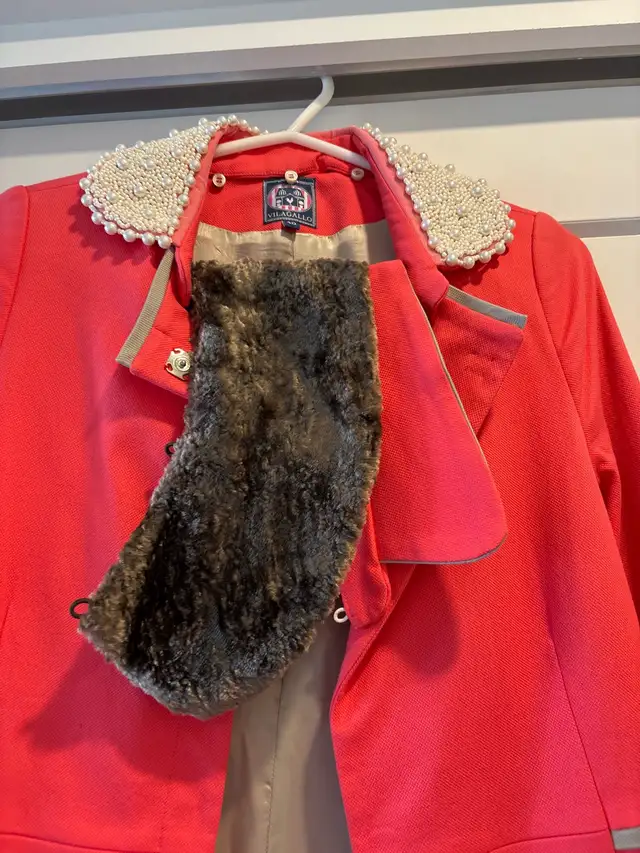 Vilagallo Coat in Women's - Tops & Outerwear in City of Halifax - Image 4