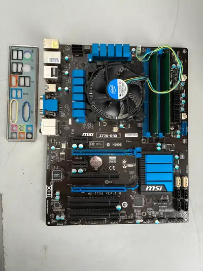 CARTE MAÎTRESSE MSI (Z77-G43) avec CPU i5 3550 et VENTILATEUR, View more