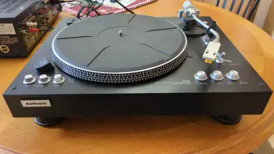 NEC AUP-7000FE TURNTABLE., View more