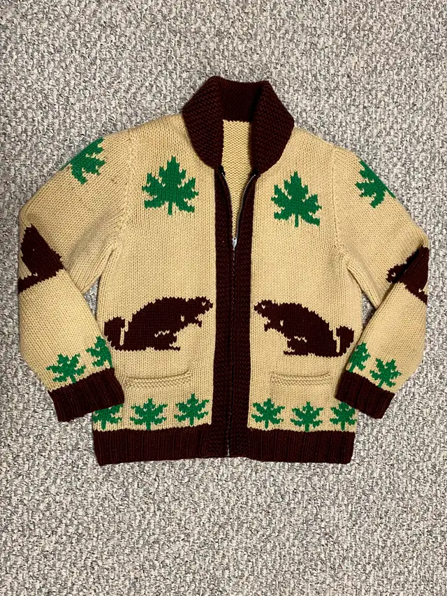 VINTAGE 50s MARY MAXIM WOOL HANDKNIT SWEATER
