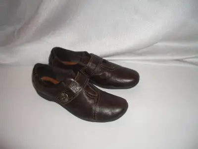 shoes Clarks  souliers  confortables -- size 11 US femme / 42 EU, View more