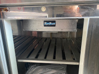 Refrigerated cold table W/ steam table