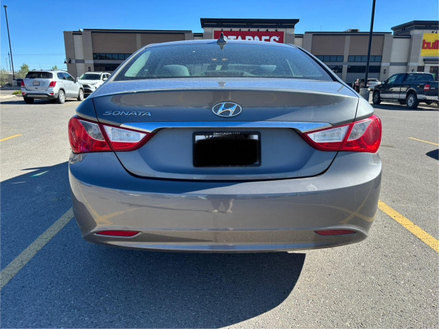 2013 Hyndai Sonata in Cars & Trucks in Calgary - Image 2