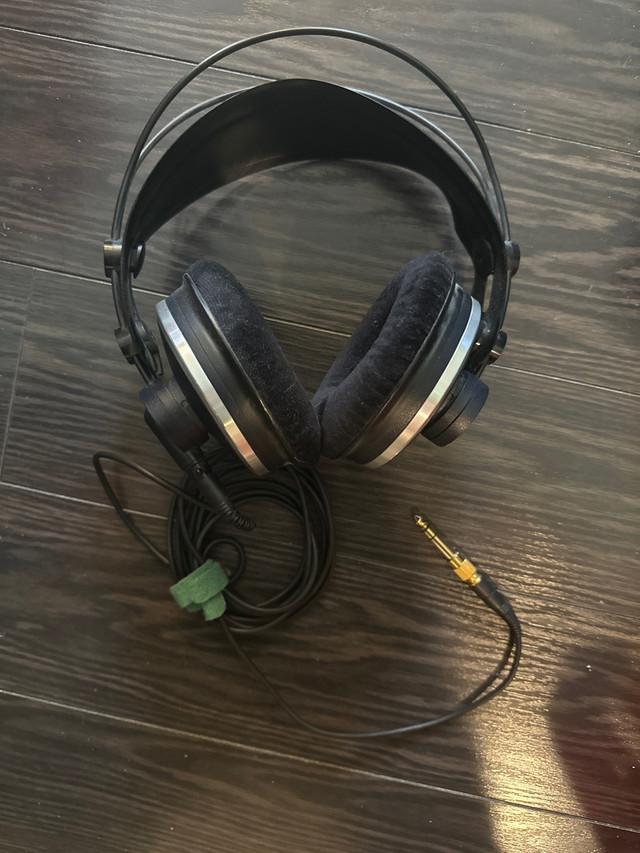 AKG K271 MkII wired headphones in General Electronics in Winnipeg