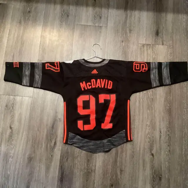 Authentic Connor McDavid 2016 World Cup of Hockey Team North NA in Hockey in Strathcona County - Image 4