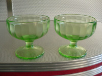 2 COUPES FEDERAL VERT DEPRESSION-FEDERAL GLASS HOSTESS  -1930
