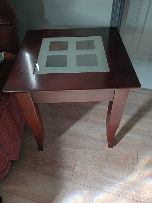 Coffee Table and 2 End Tables in Coffee Tables in Windsor Region
