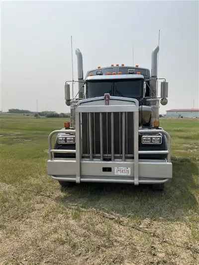 Truck has 900,000KM and 15,100HRS. Equipped with a Paccar MX-13 engine. Engine needs work, pushing c...