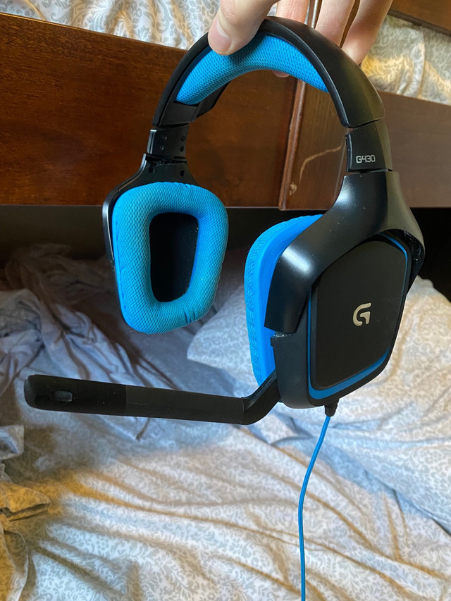 Logitech G430 Surround Sound Gaming Headset in Speakers, Headsets & Mics in Guelph