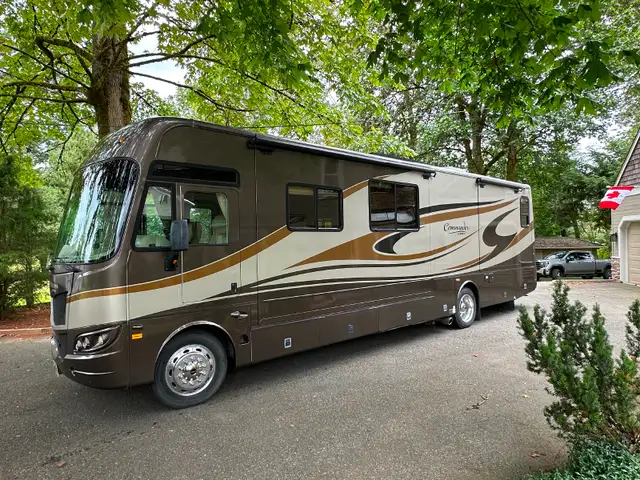 Class A motorhome 2008 in RVs & Motorhomes in Delta/Surrey/Langley - Image 3
