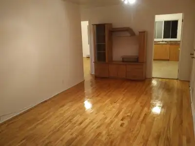 À NE PAS MANQUER – Superbe 4 ½ à Chomedey Laval 1350$/mois. Disponible dès le 1er juillet, ce magnif...