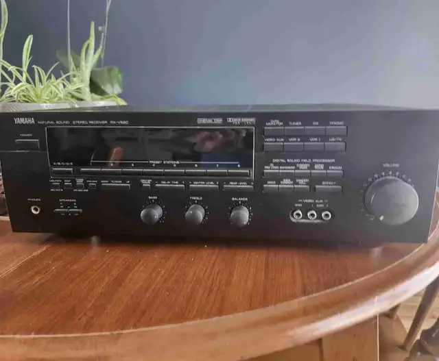 Yamaha RX-V590 Vintage AV Receiver 5.1 Channel 265 Watt in Stereo Systems & Home Theatre in Barrie - Image 2