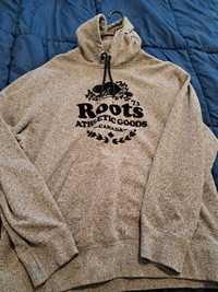 Roots hoody size xl for women