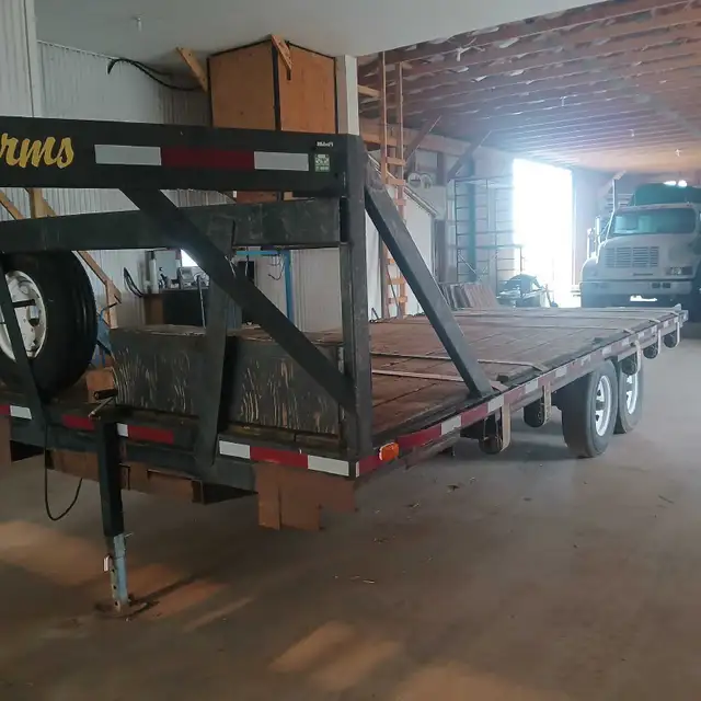 5th wheel trailer  in Cargo & Utility Trailers in Summerside - Image 2