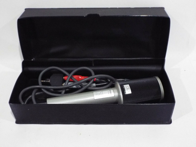 Vintage Sony F-99B One-Point Stereo Dynamic Microphone Original in General Electronics in Vancouver - Image 2