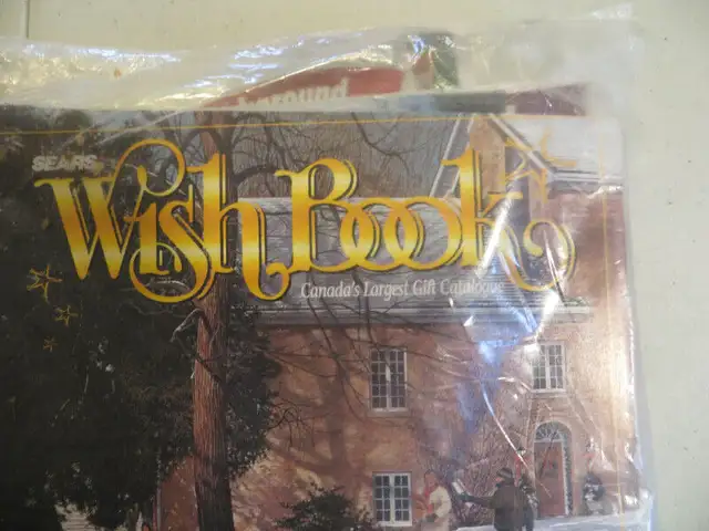 YEAR 2000 NEW SEARS CHRISTMAS WISHBOOK in Arts & Collectibles in Belleville - Image 4