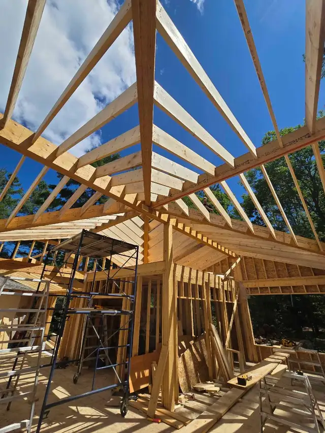 framing houses/decks/fences