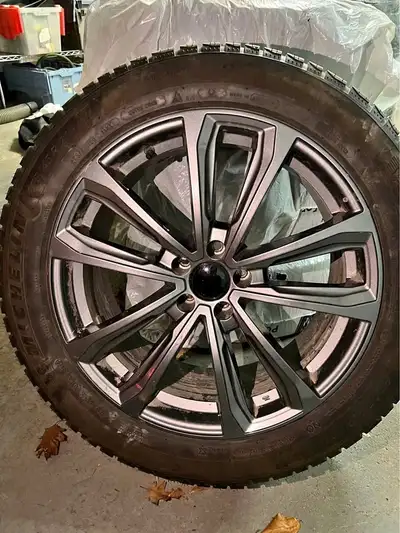 4 pneus hiver Michelin Pilot ALPIN avec jantes AUDI-Q-7 275/45 R - 20
