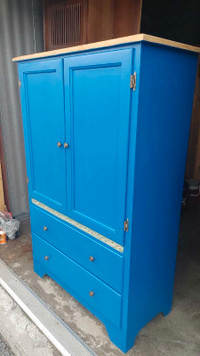 Blue wardrobe dresser 