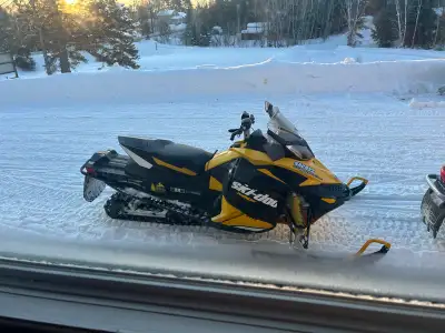 Selling my 2012 skidoo 600 etec tnt. Brand new track and all bearings and wheels and sliders are bra...