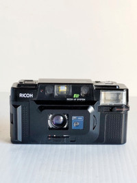 RICOH  FF-3AF Point &amp; Shoot 35mm Film Camera Lens 35mm F3.2
