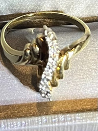 Vintage 10 K Gold and Diamond Ring.