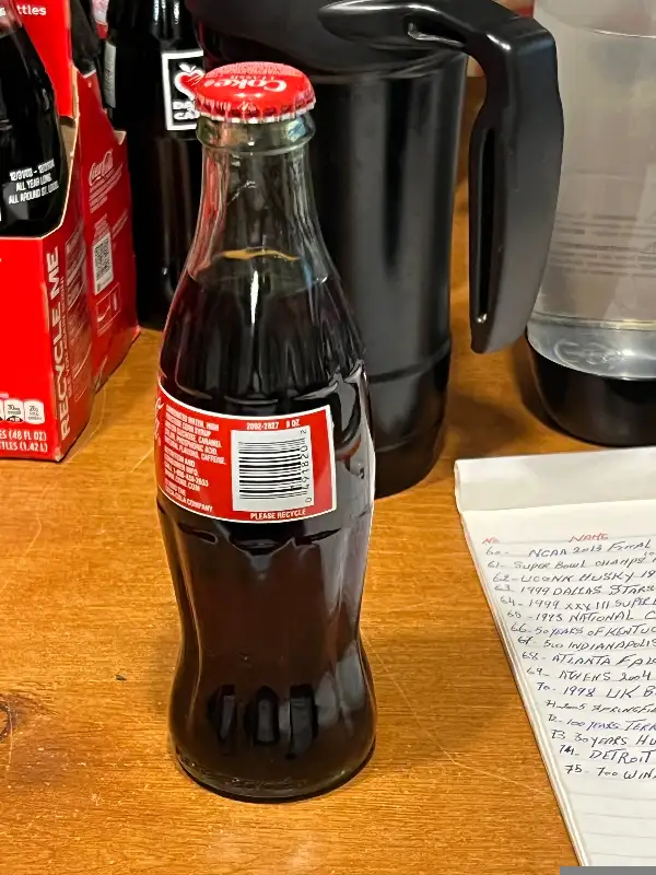 Coca-Cola 8oz. Coke Bottle 100 Years Refreshing PADUCAH in Arts & Collectibles in Longueuil / South Shore - Image 5