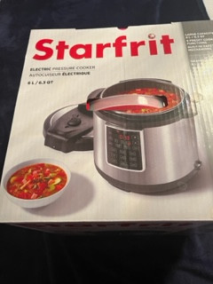 New Starfrit 6 L Electric Pressure Cooker. in Kitchen & Dining Wares in St. Catharines