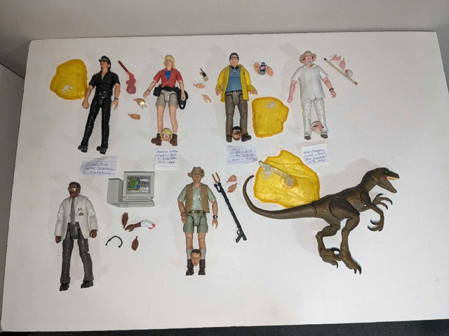 Jurassic park amber collection of 7 figures all loose complete  in Toys & Games in Hamilton
