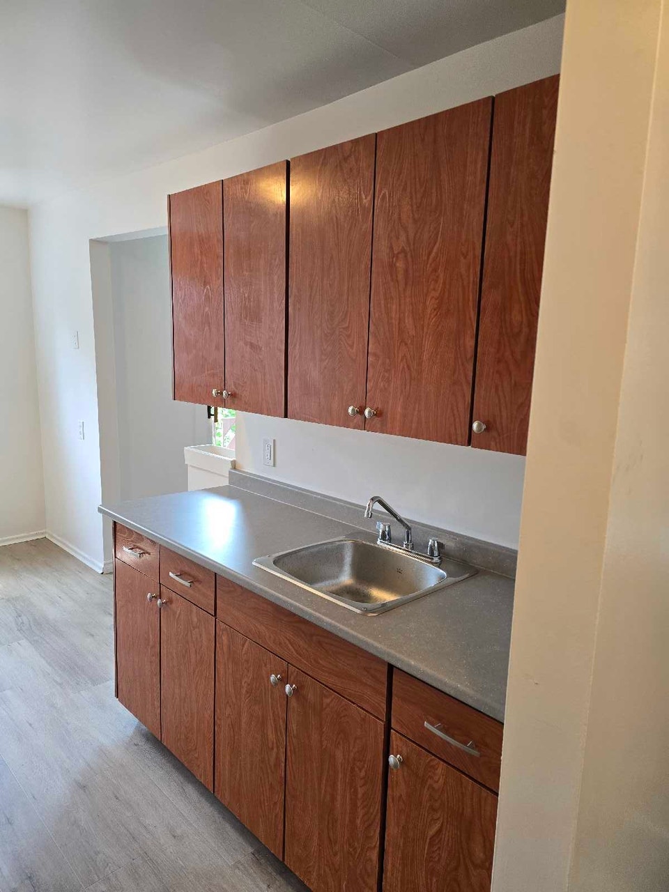 Apartment for rent on 307 Kitchener Road Cambridge 2