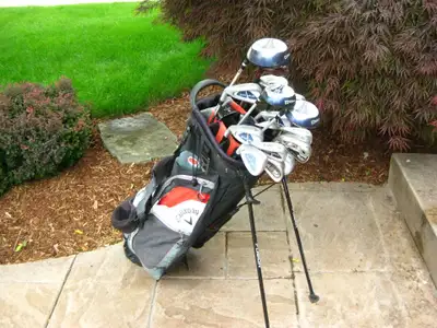 **SOLD Wilson Ult ra Overdrive Golf Club Set & Callaway Cart Bag, View more