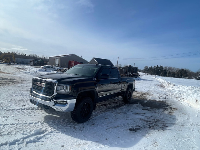 2016 GMC sierra  in Cars & Trucks in Moncton - Image 4