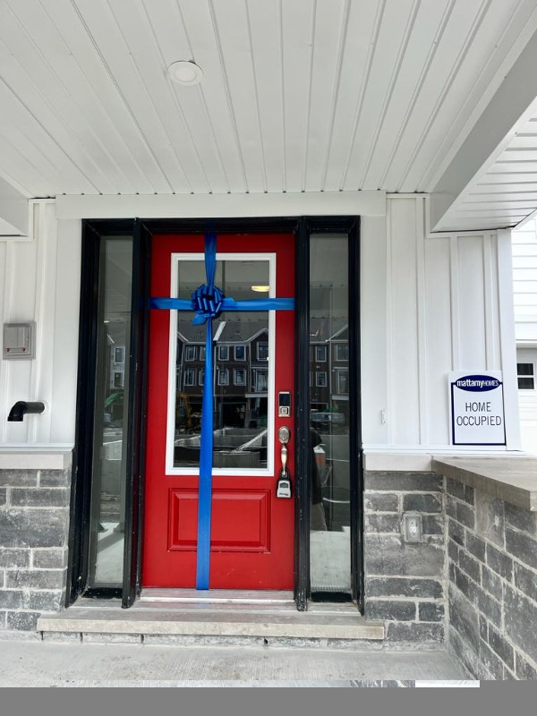 2 bedrooms + 2 bathrooms townhouse for rent in Barrhaven! Long Term