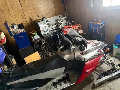 2004 rx1 great sled for the ice or trails Will need a set of plugs looking to get 2700 or best offer