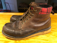 Boots. 1883 Wolverine moc toe