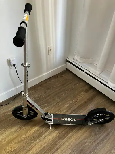 Adult Razor A6 scooter, View more