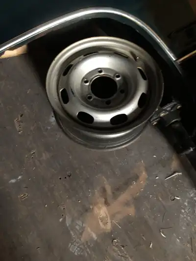 2008 GMC Canyon rim, $20