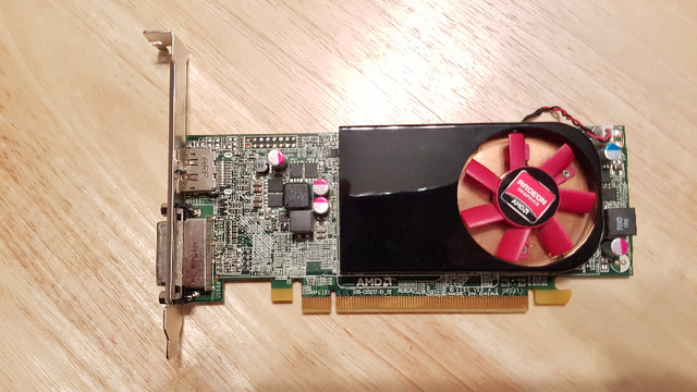Carte Graphique AMD Radeon HD 8570 1GB GPU Video Card in System Components in Laval / North Shore