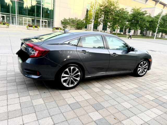 Honda Civic 2016 Touring  in Cars & Trucks in City of Toronto - Image 4