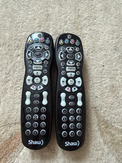 Shaw Cable Gateway Remote – URC-2054BC2 Description: Original Shaw Cable Gateway remote control, mod...