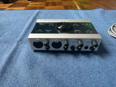 Native Instruments Komplete Audio 6 - USB Audio Interface, View more