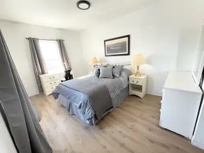 Three Bedroom main floor apartment for Rent. Fully furnished and All-Inclusive. Located in a quiet r...