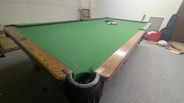 Canada Billiard 9' Slate Pool Table – Anniversary Model63007359069187122