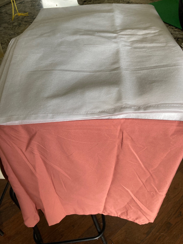 Full/Double Bedskirt  in Bedding in Napanee