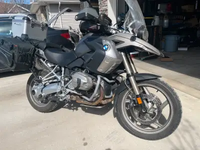 2010 BMW GS1200. Excellent condition. Only selling because I bought a new one. Has a tank bag, top c...