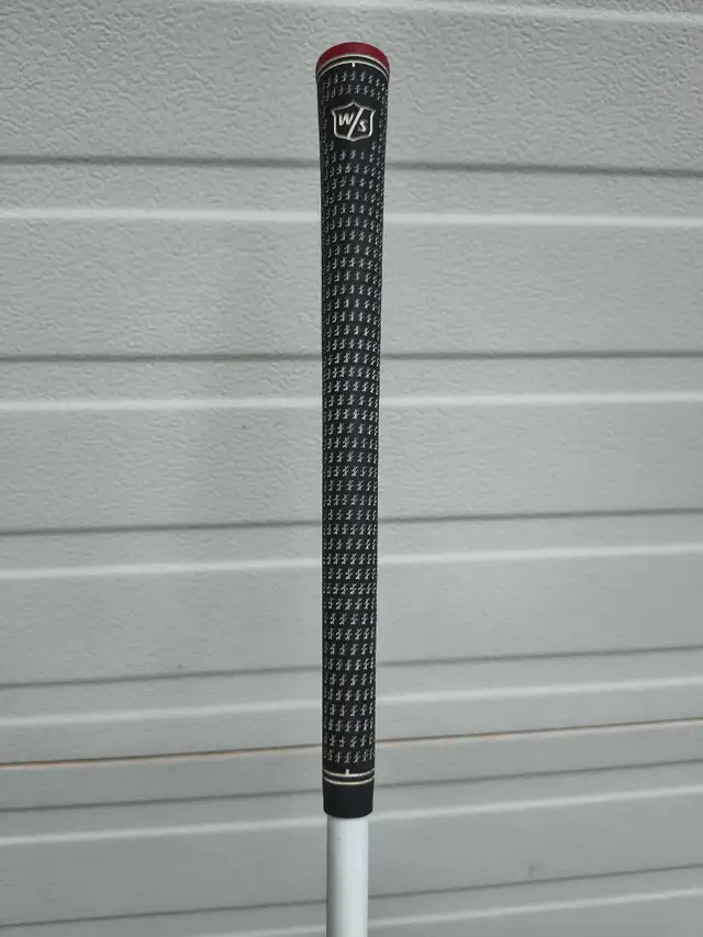 Wilson Staff C300 {2 Hybrid} for sale! in Golf in Bedford - Image 8