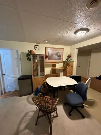 Furnished basement room for single tenant. Within 10 min walk to school and bus stop. No pet. No par...